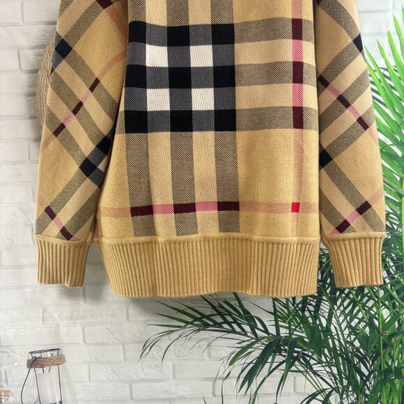 Burberry Vintage Check Wool Blend Cardigan - Picture 9 of 11
